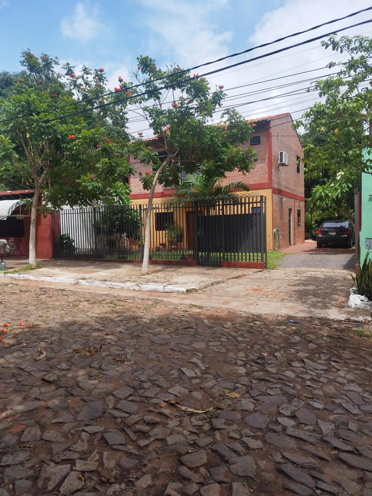 Casa Amplia En Asuncion Asunción Exterior foto